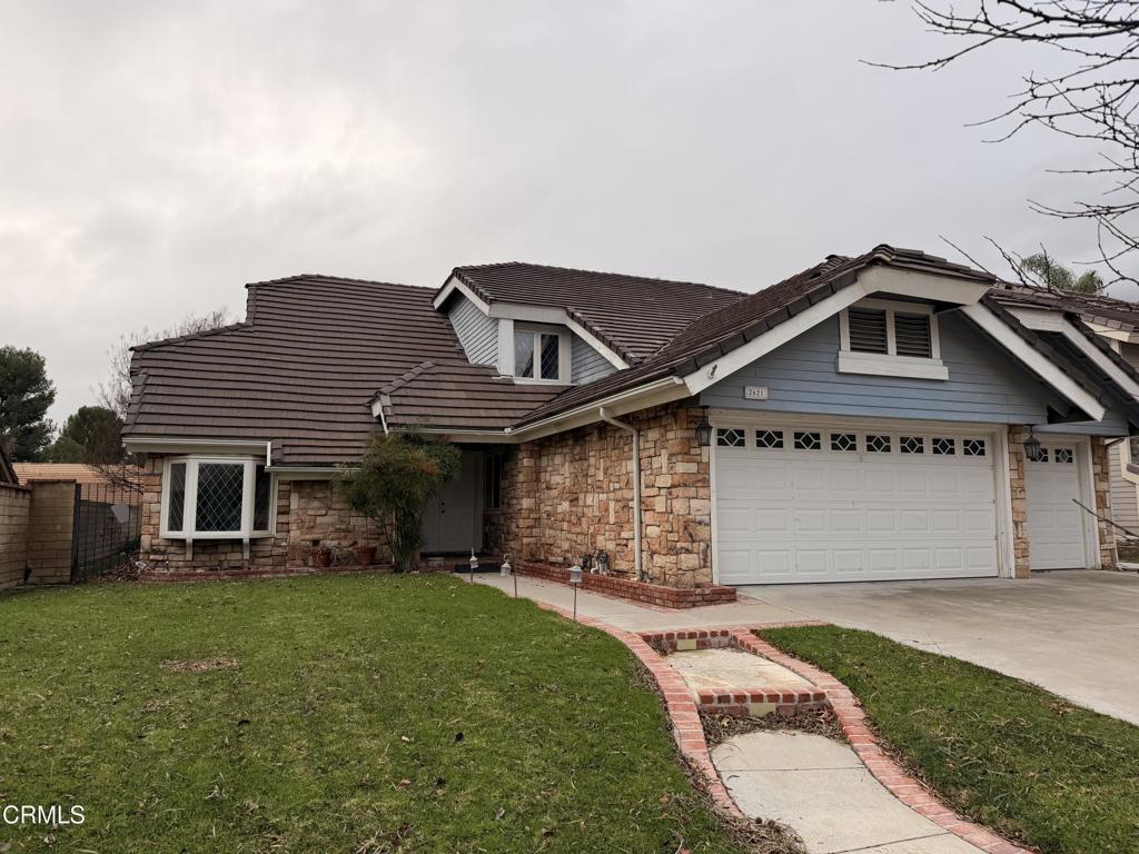 2621 Bitternut Circle