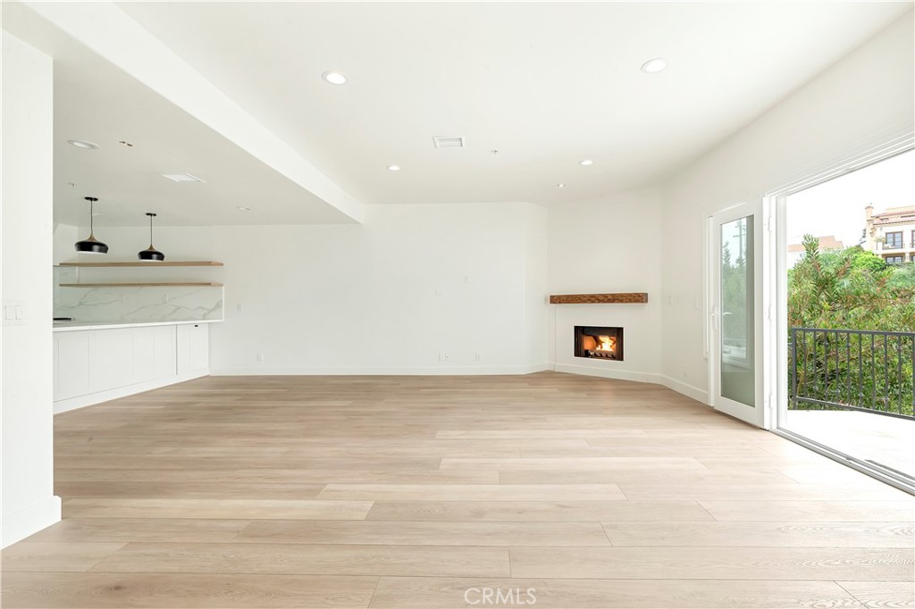 Corona Highlands (CORH) - Residential Lease