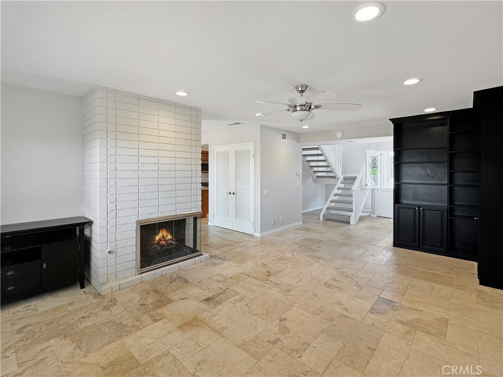 Properties 2 33425 Spinnaker Drive N