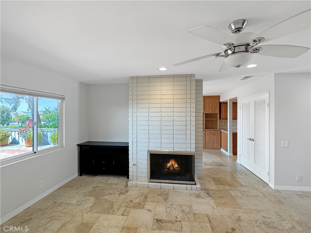 Properties 3 33425 Spinnaker Drive N