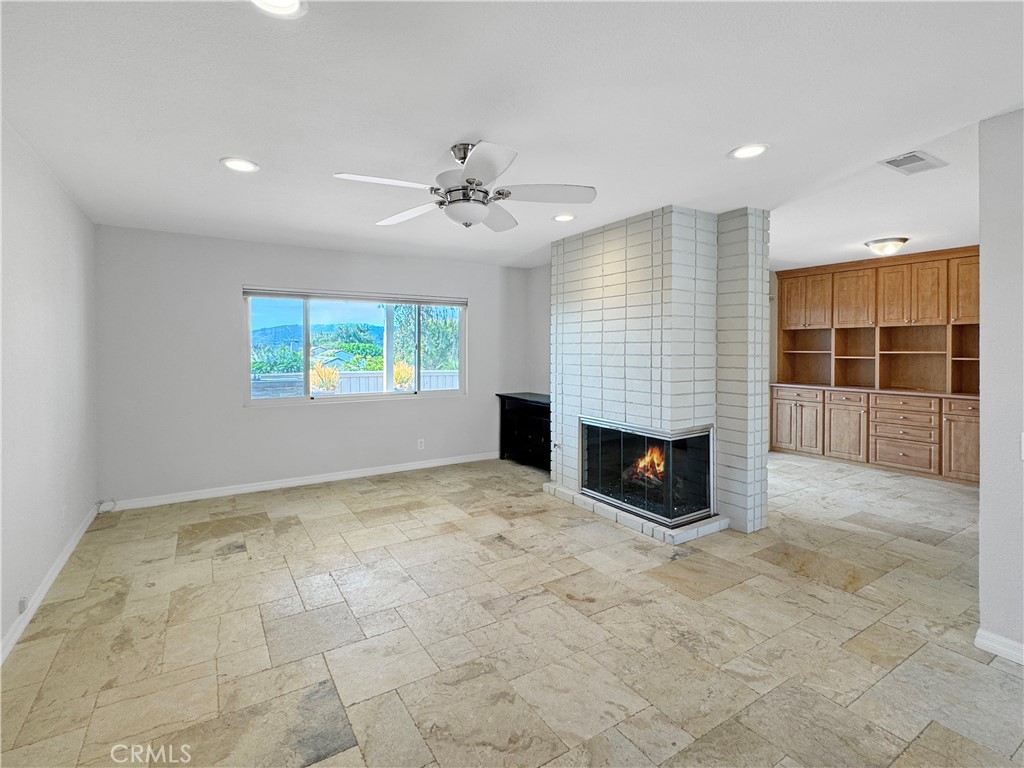 Properties 1 33425 Spinnaker Drive N