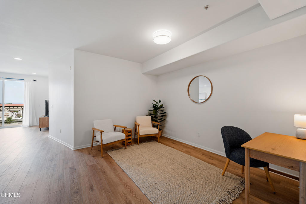 Poli Oaks Pavillion - 5338 - Residential Lease