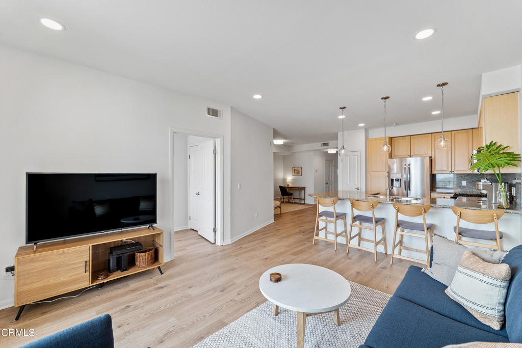 Poli Oaks Pavillion - 5338 - Residential Lease