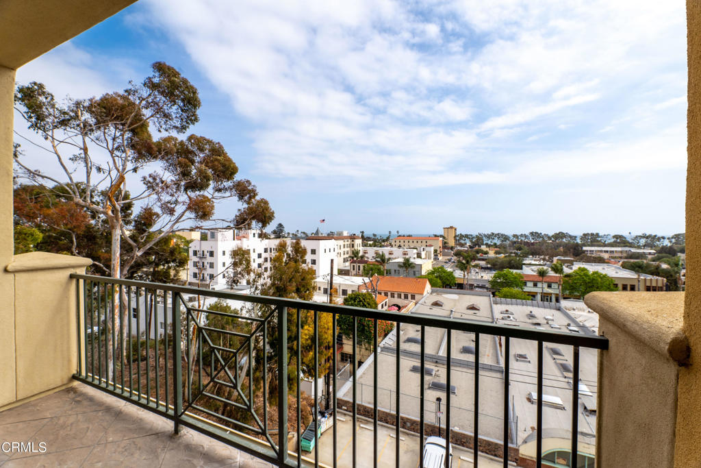 Poli Oaks Pavillion - 5338 - Residential Lease