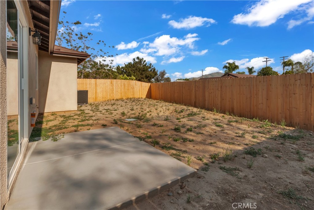 Properties 4 260 W Stephen Street