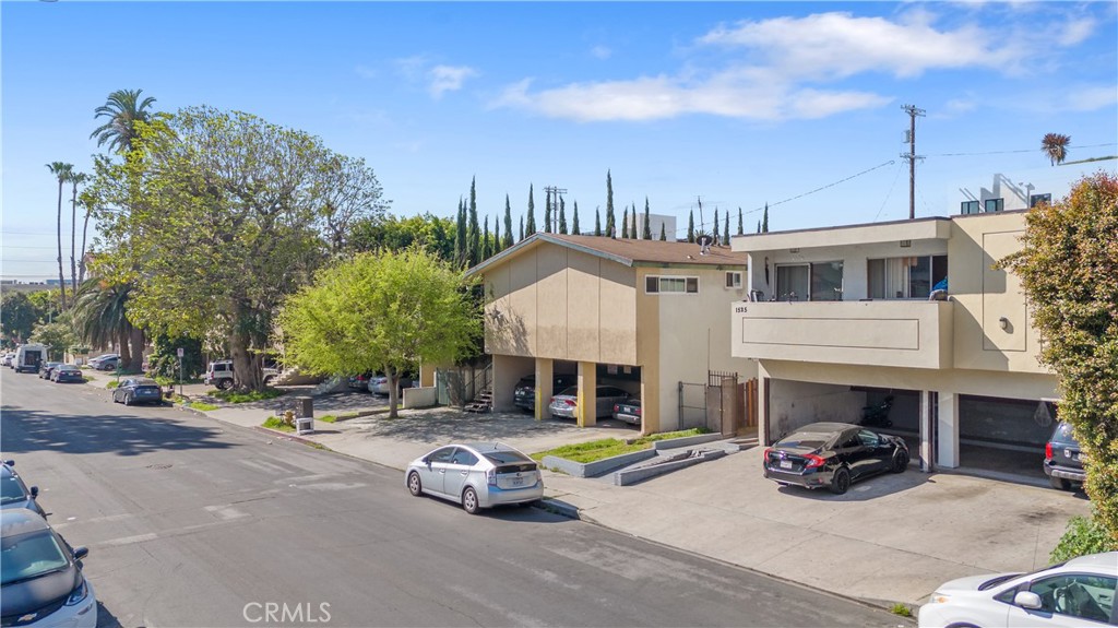 Properties 2 1525 Armacost Avenue