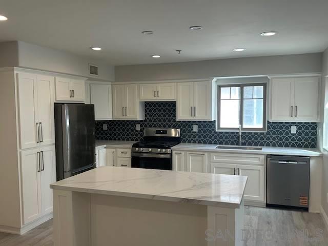 Beautifully remodeled 3 bed / 3 bath townhome in the heart of Pacific Beach. Perfectly located on Hornblend between Fanuel and Everts—just one block from all the restaurants and nightlife on Garnet, a few blocks to the ocean, and a short stroll to the Bay. Features: 3 levels with a private bedroom + bathroom on each floor (ideal for roommates) Bright main living area on the 2nd floor Recently remodeled interior Washer/Dryer in unit Solar 1-car garage + additional parking space behind the building Rent: $5,900/month Lease: 2 years Owner pays internet + garbage (all other utilities tenant responsibility) No pets No smoking of any kind