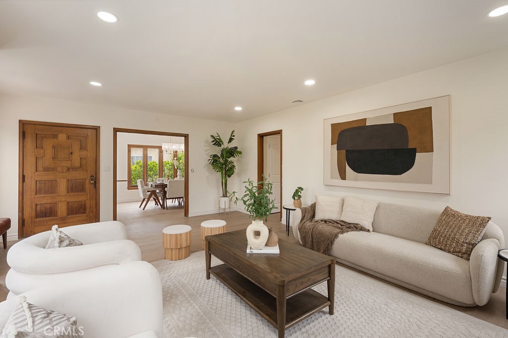 2070 El Sereno