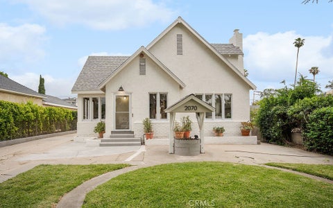 Photo of 2070 El Sereno, Pasadena, CA 91103 (MLS # TR26085865)