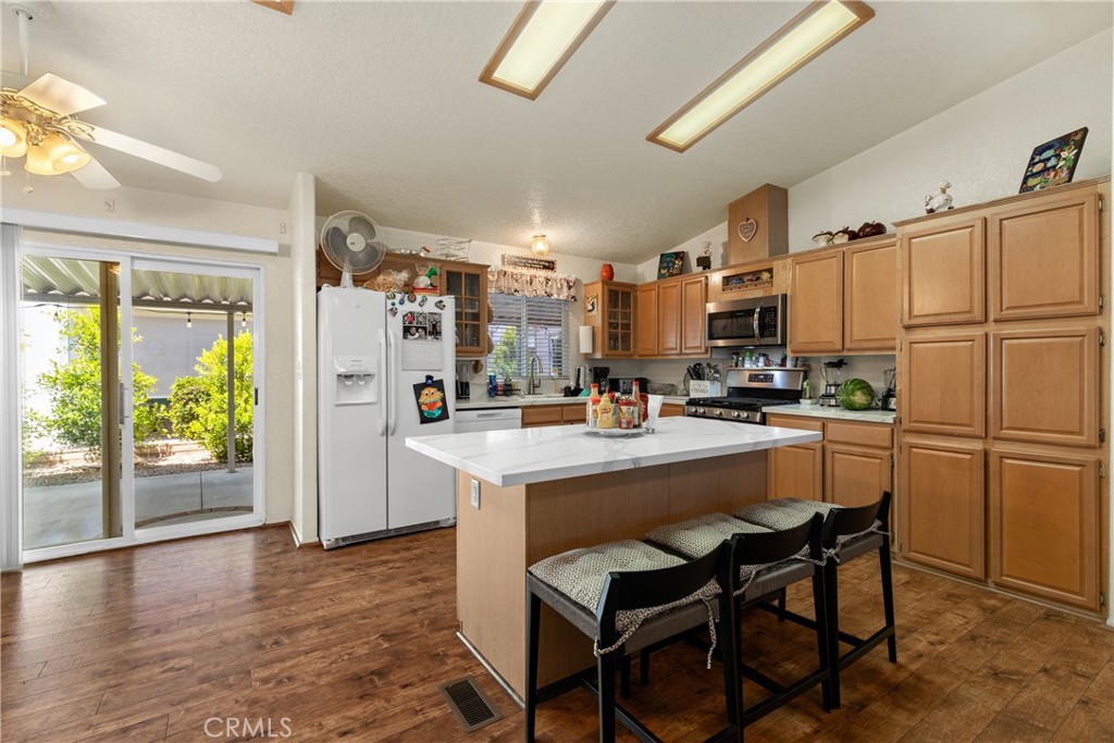 1250 N Kirby Street 241