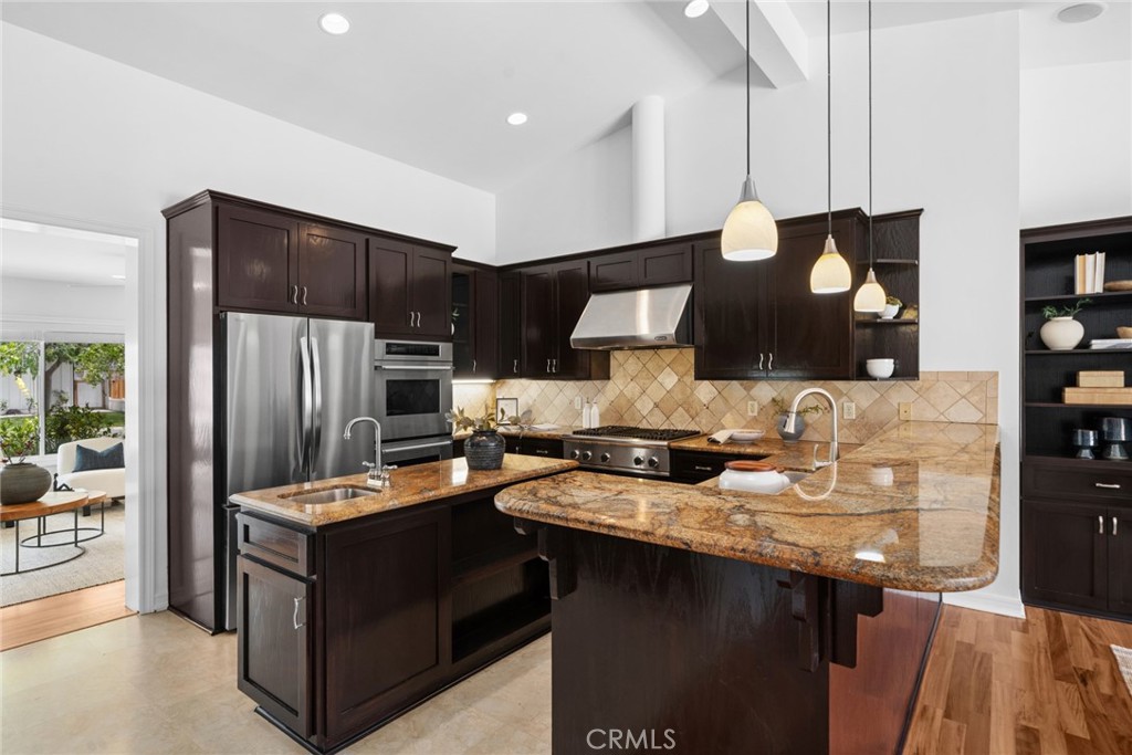 2665 Club Mesa Place