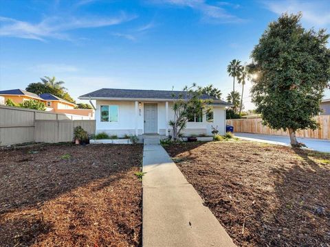 Photo of 875 La Mirada Ave Ave, Encinitas, CA 92024 (MLS # NDP2511331)