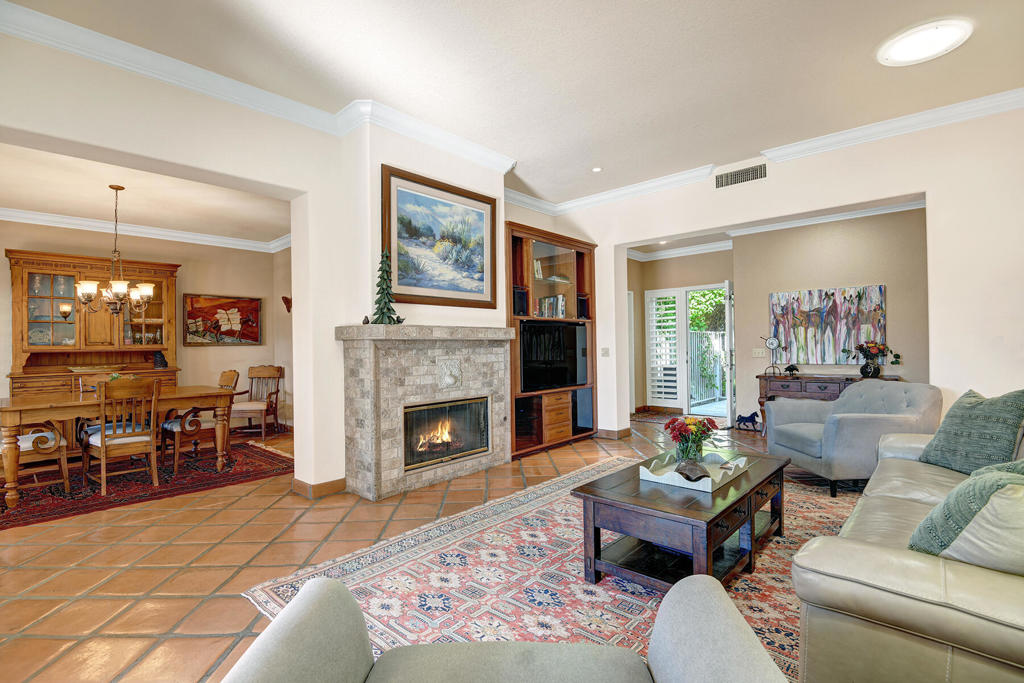 Laguna De La Paz - Residential