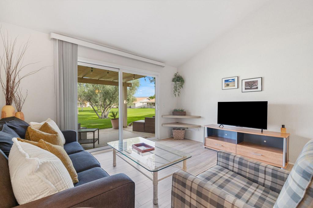 La Quinta Palms - Residential