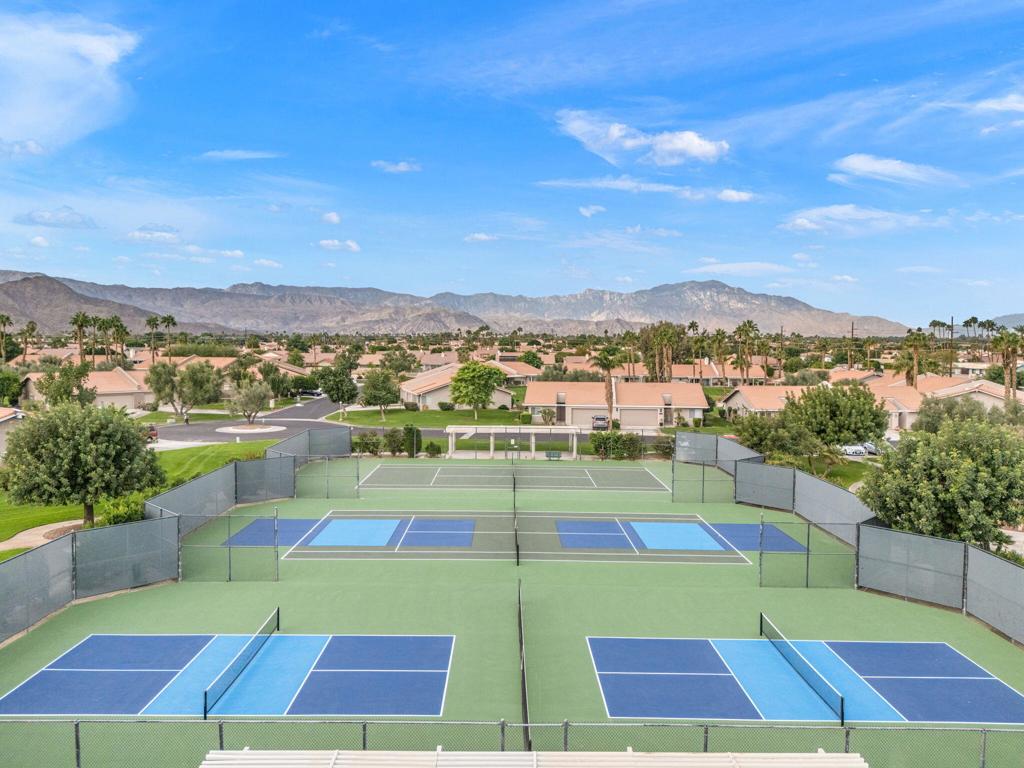 La Quinta Palms - Residential