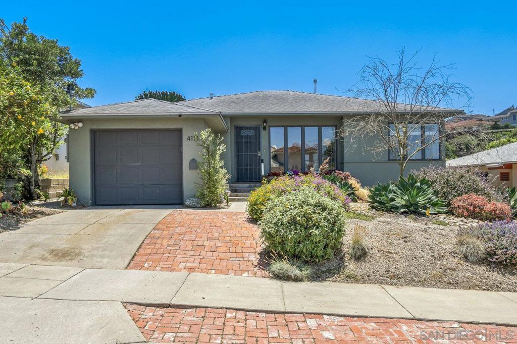 4111 Atascadero Dr