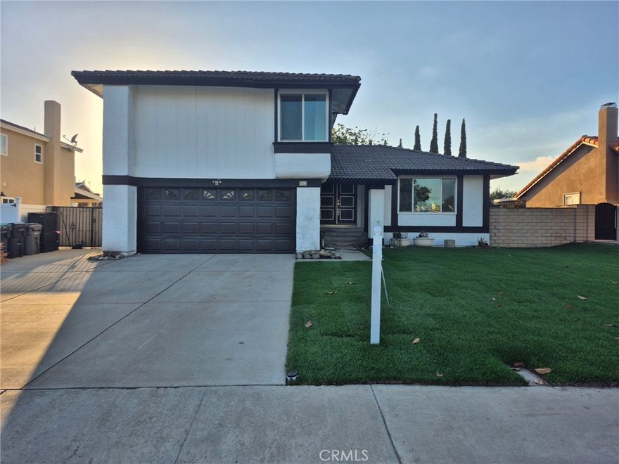 Beautiful home located in a nice quite location in the City of San Dimas, upgraded 4-Bedroom, 3-Bathroom, The spacious kitchen iincludes a large  island upgraded cabinetry and quartz countertops. This home has been freshly painted, new landscaping, the downstair family room opens to the backyard. The house is just a few minutes away from Walnut Creek Trail, The Regional Park and San Dimas Sportsplex Tennis Courts. This ready move-in home offers you comfort, style and location.