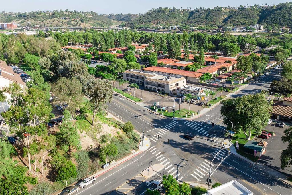 Mission Valley - Land