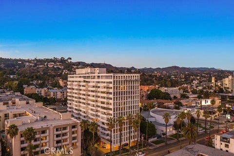 Photo of 7135 Hollywood BLVD #1010, Los Angeles, CA 90046 (MLS # SR26216587)