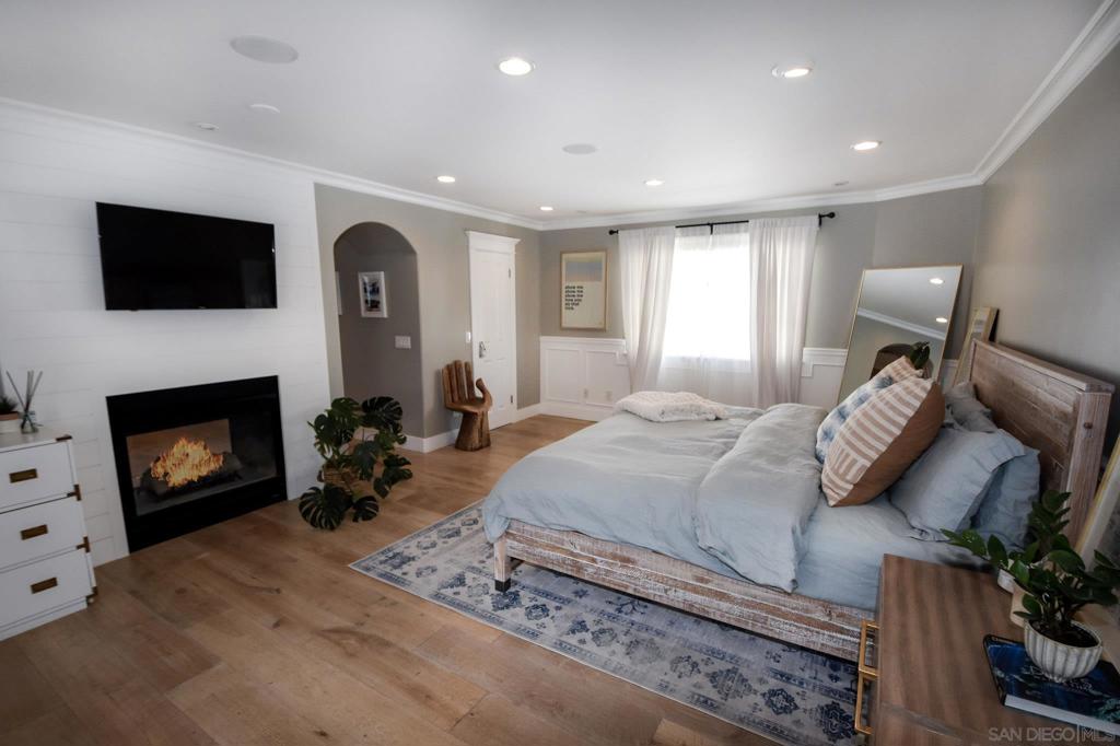 Coronado Village - Residential Lease