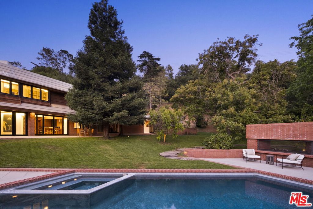 14148 Rustic Lane