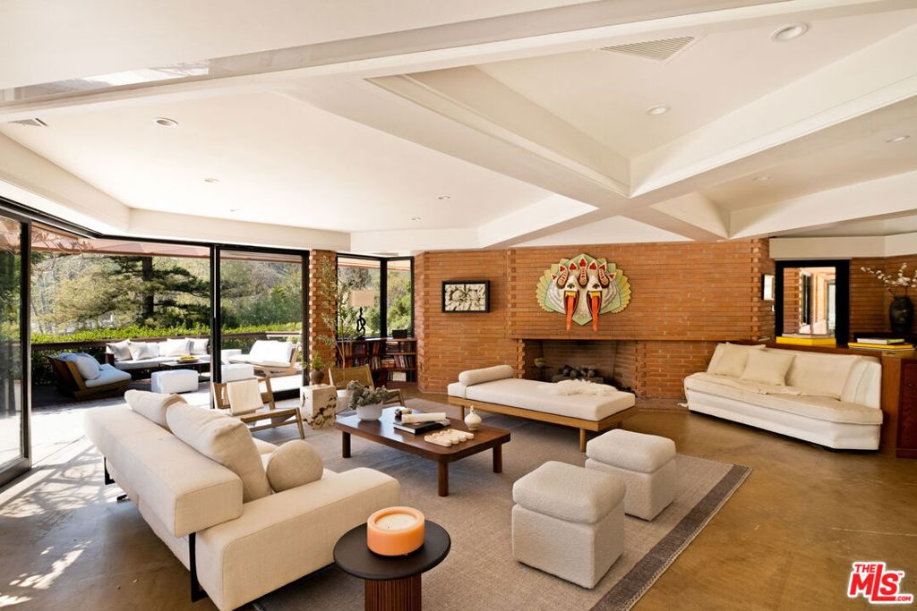 14148 Rustic Lane