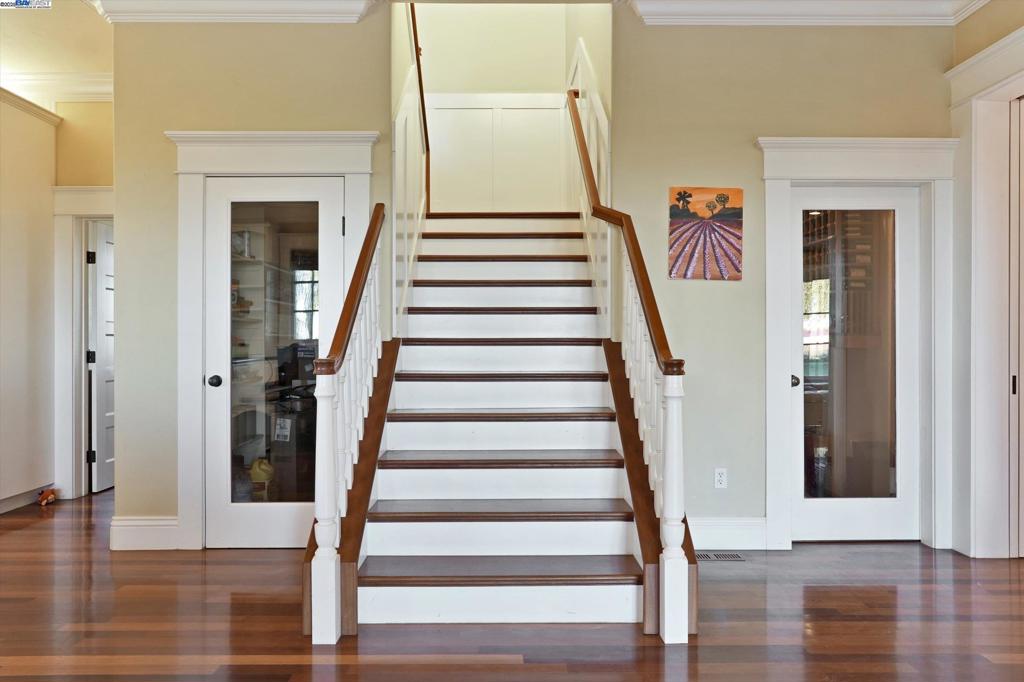 BRENTWOOD - Residential