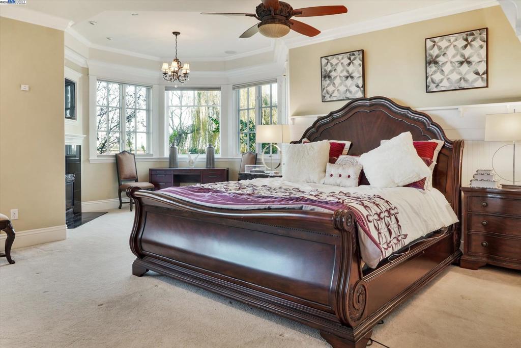 BRENTWOOD - Residential