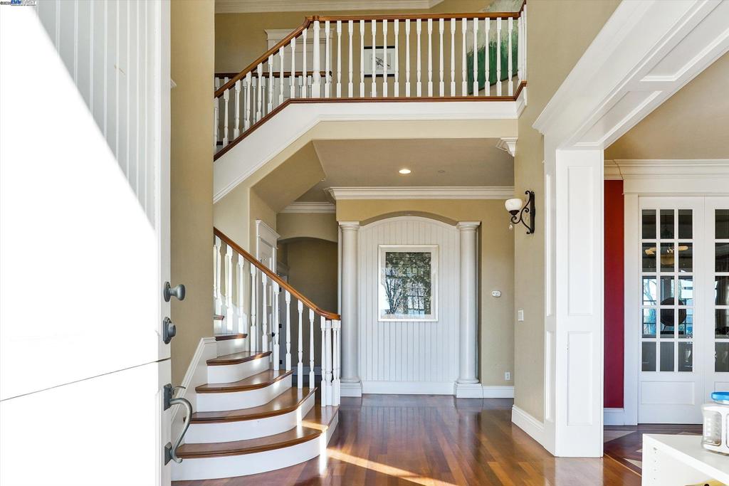 BRENTWOOD - Residential