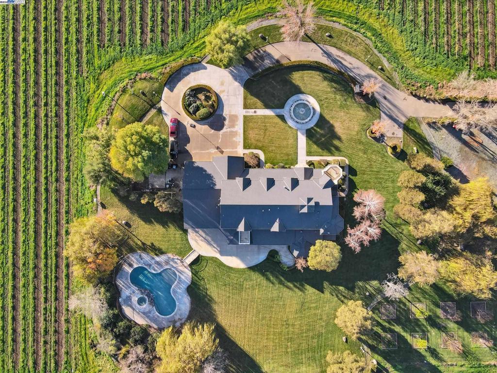 BRENTWOOD - Residential