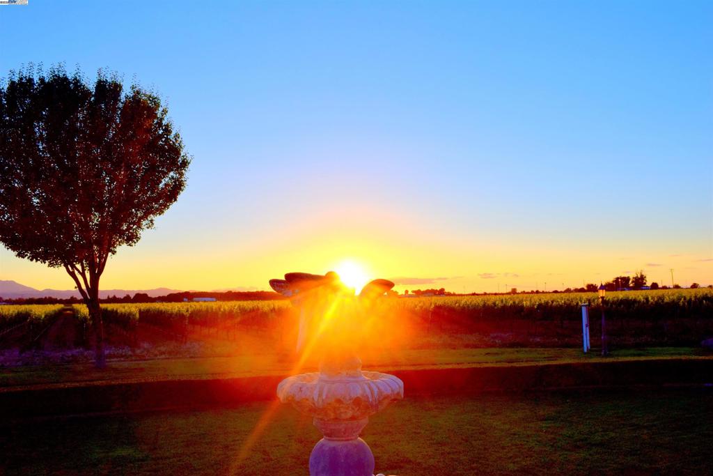 BRENTWOOD - Residential