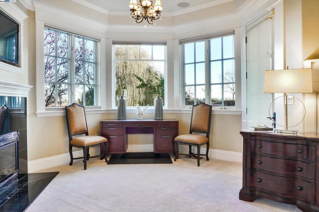 BRENTWOOD - Residential