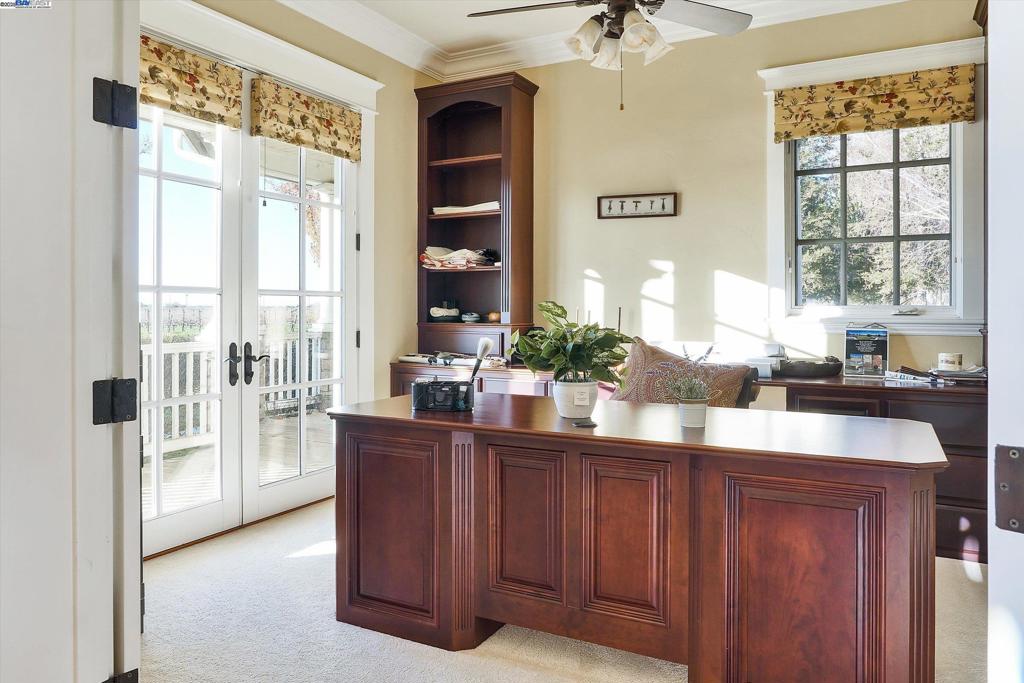 BRENTWOOD - Residential