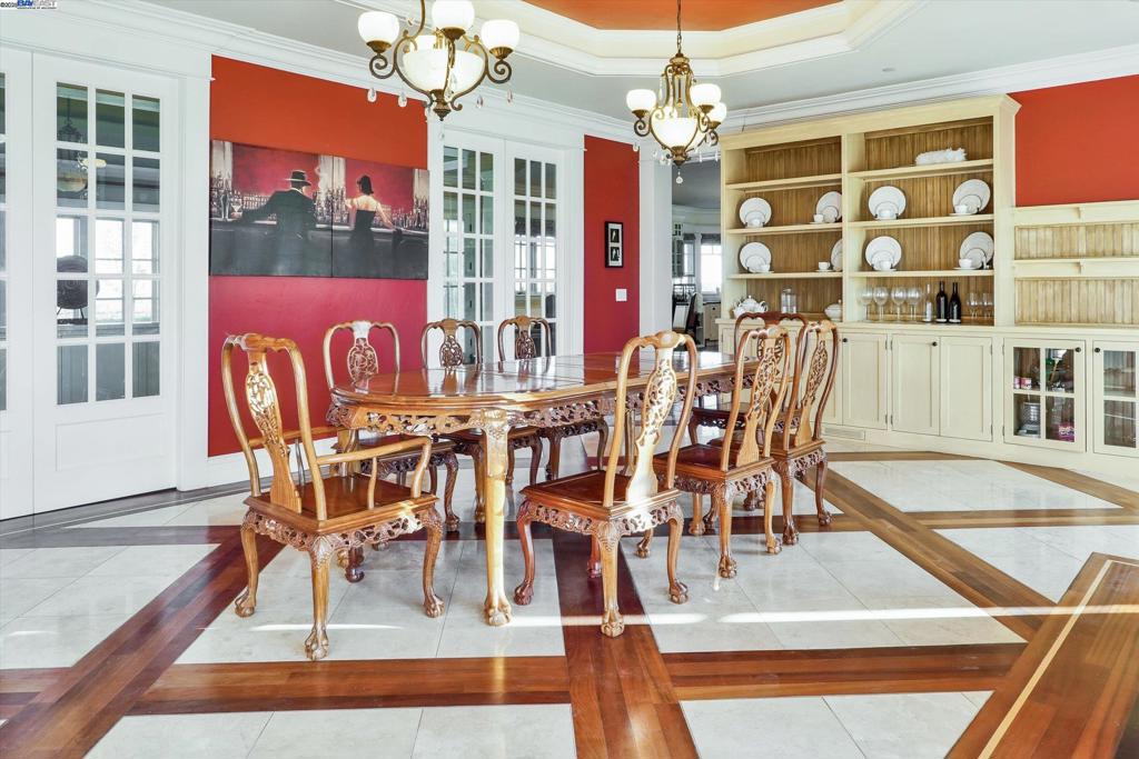 BRENTWOOD - Residential