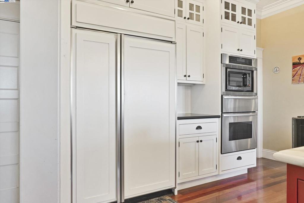 BRENTWOOD - Residential