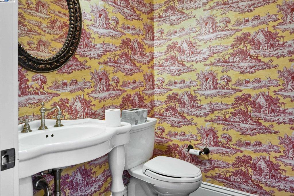 BRENTWOOD - Residential