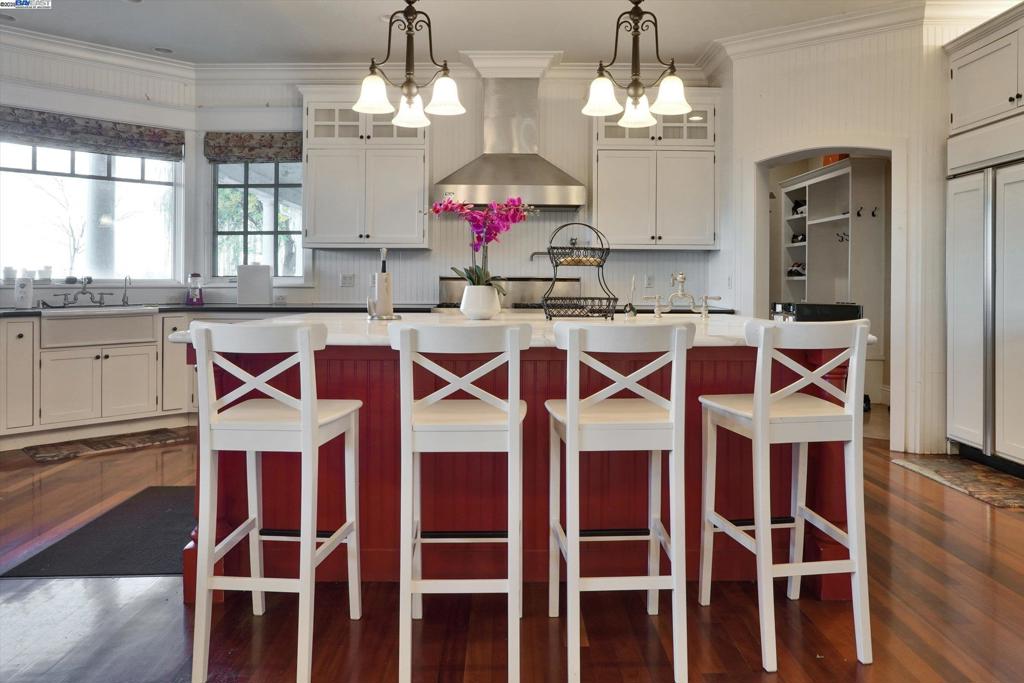 BRENTWOOD - Residential