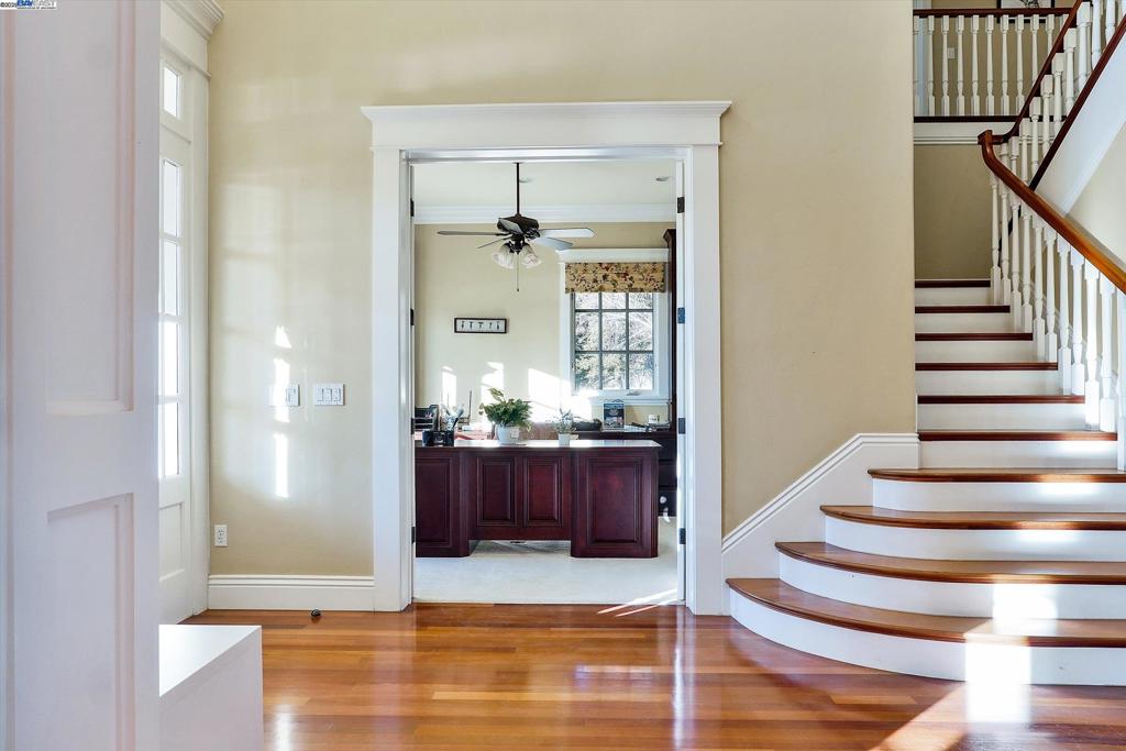 BRENTWOOD - Residential