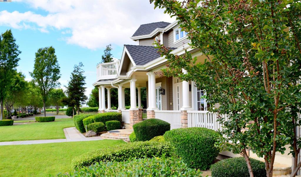 Properties 3 6740 Balfour Rd