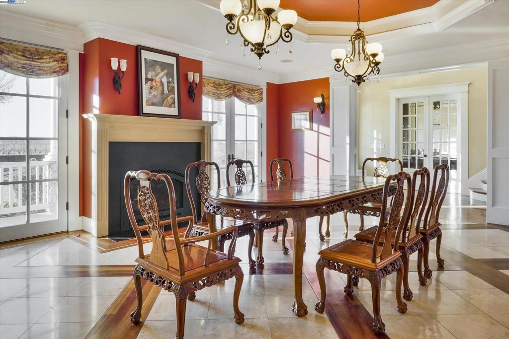 BRENTWOOD - Residential