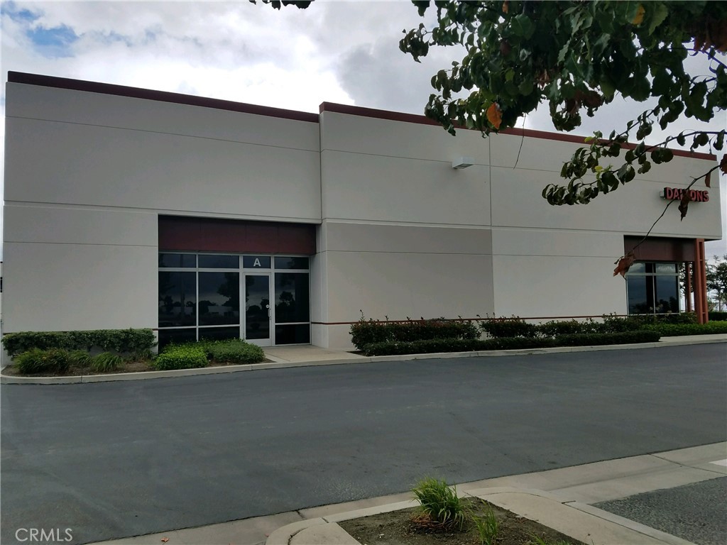 Industrial / Office / Retail / Flex space - Highly desirable Cable Business Park - Professional business park environment