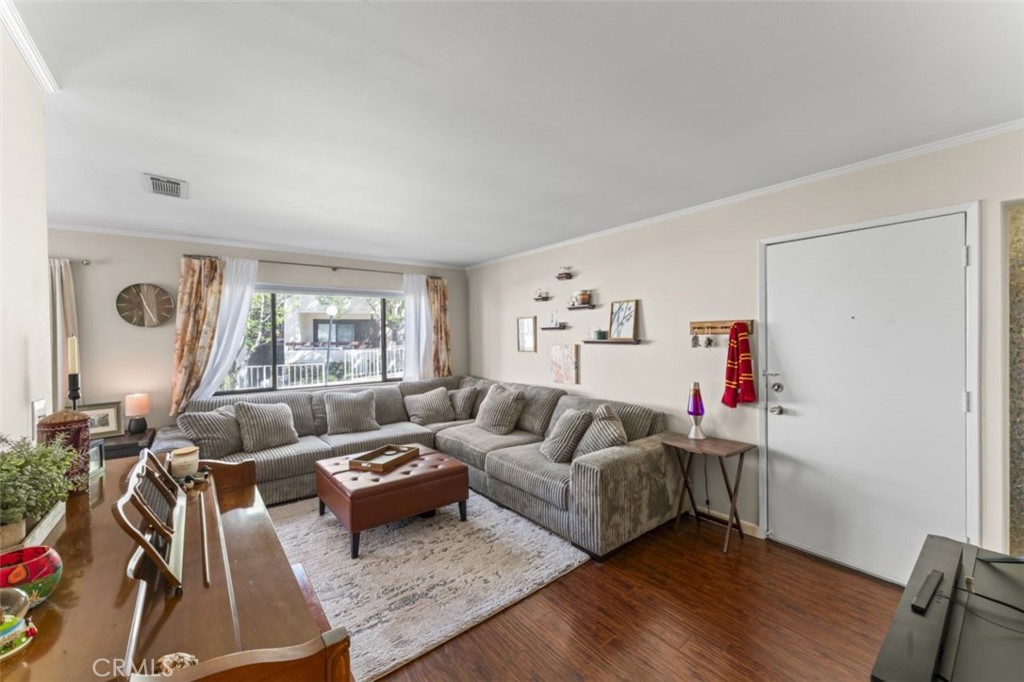 18128 Sundowner 1139