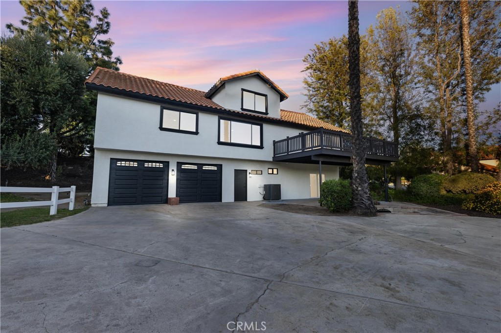 30145 Via Norte