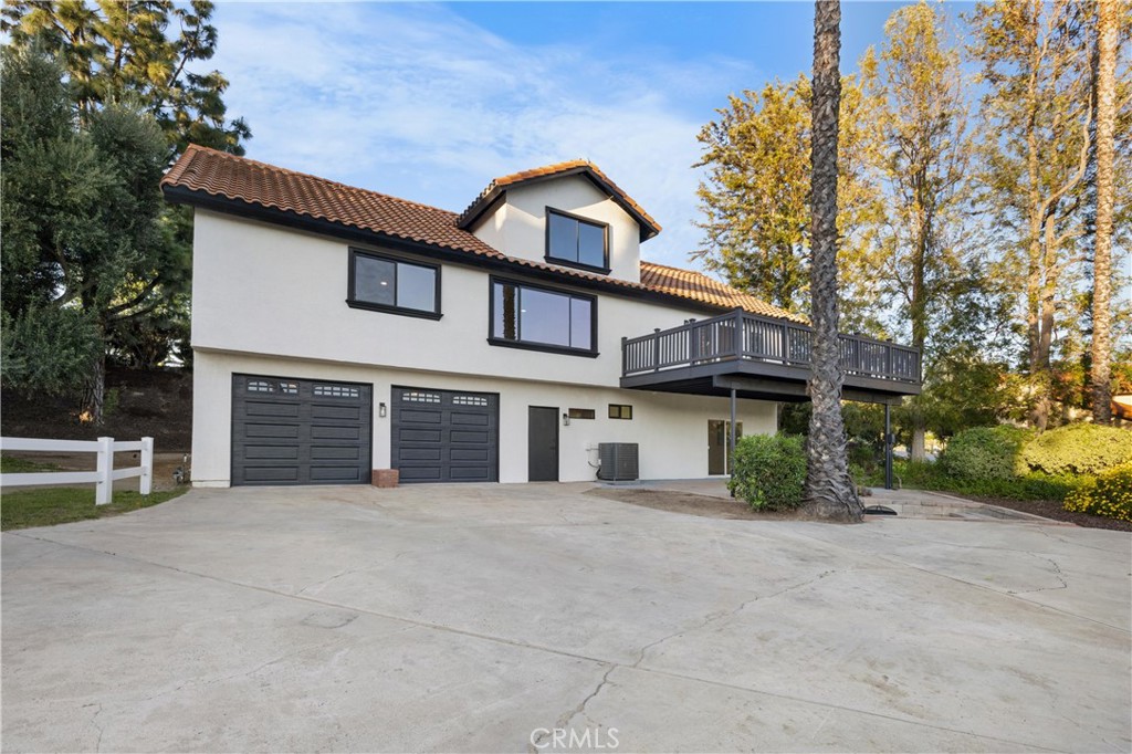 30145 Via Norte