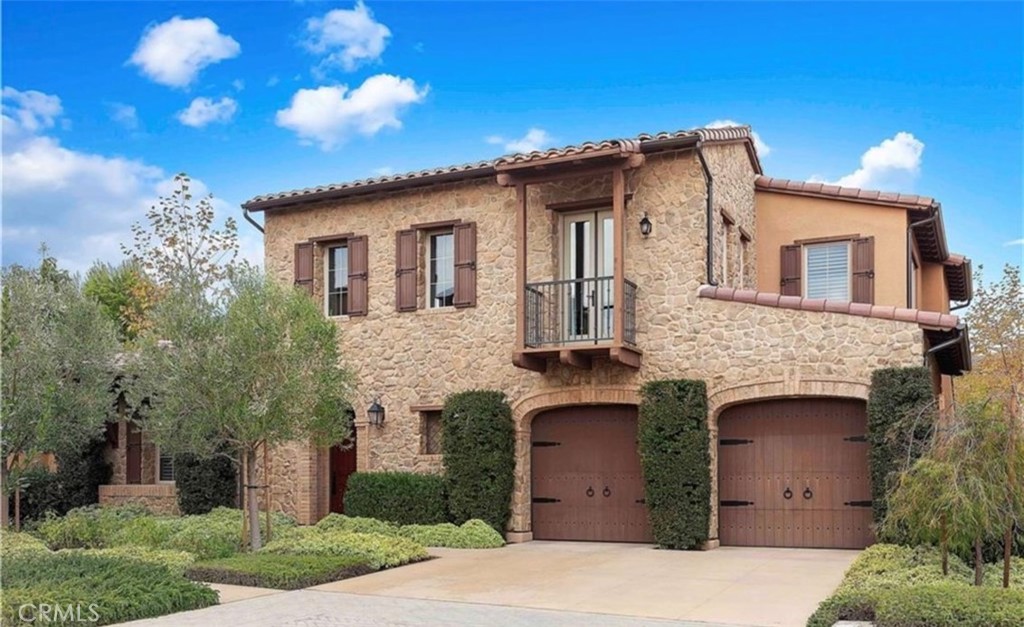 A gorgeous Model Home is professionally designed, decorated, and fully furnished at Orchard Hills 24 hrs security community. This is 3609 SqFt with 4 bedrooms and 4.5 bathrooms.The house is scarcity of availability Community Private house, professionally decorated home features a rare to find main floor master bedroom has a spacious walk-in closet and guest suite with 2 additional ensuite bedrooms upstairs. The backyard displays exquisite landscaping, an oversized spa, built in BBQ and patio area for entertaining. A unique California room with 4 panel retractable sliding door that disappears brings the outdoors in allowing for the ultimate living space. The home features over huge spend in upgrades with stunning gourmet kitchen that includes granite and quartz countertops, Sub-zero and Viking appliances, and a laundry room that can be converted into a prep kitchen. Other upgrades and advantages include: Premium hardwood floors, crown molding and plantation shutters, second laundry room upstairs, central vac system, LED lighting, custom under-stair storage area, reverse osmosis water purification system, energy-efficient insulated floors and inner walls, exceptional garage with custom built-ins, workbench and epoxy floors, guard gated community with clubhouse, multiple pools, spas and tennis courts, Award winning Orchard Hills school. European inspired private piazza, all furniture and appliances are available.No smoking and pets.