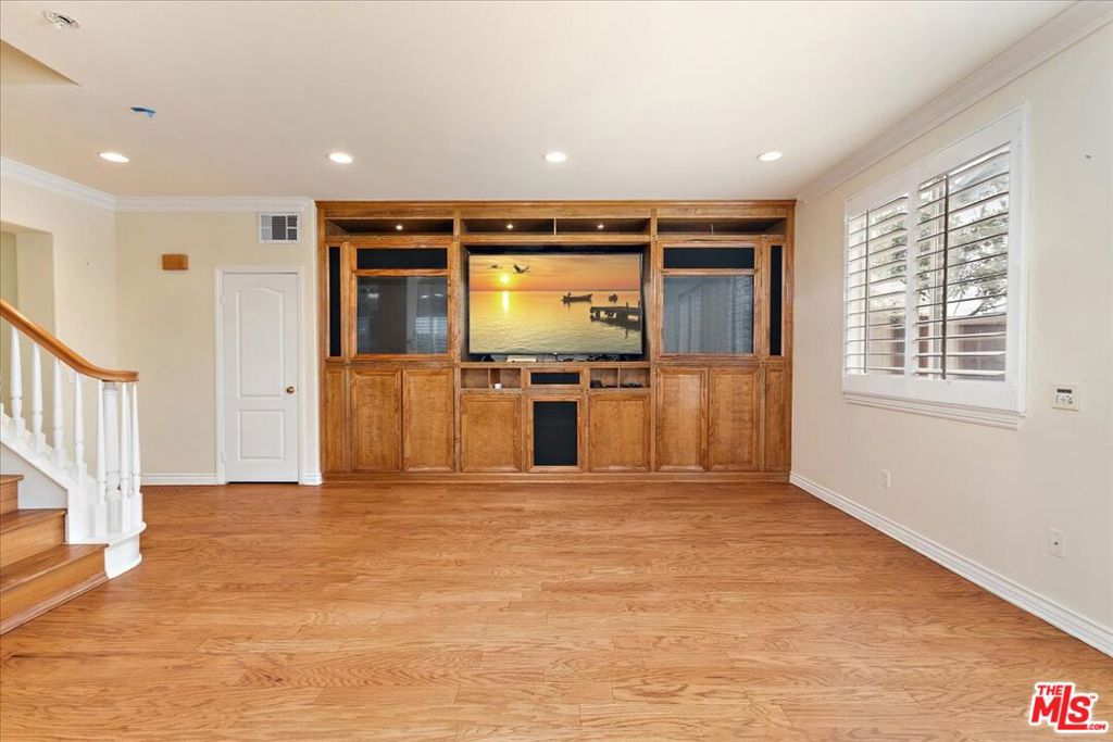 17536 Yellowwood Way