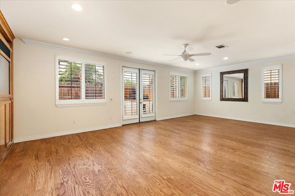 17536 Yellowwood Way