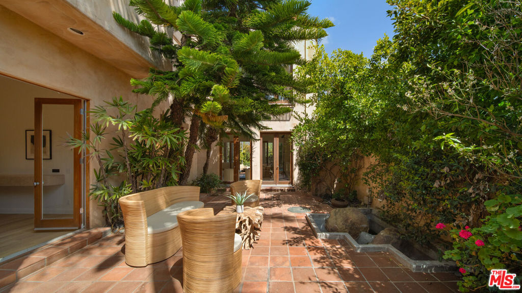 23349 Malibu Colony Road 109a