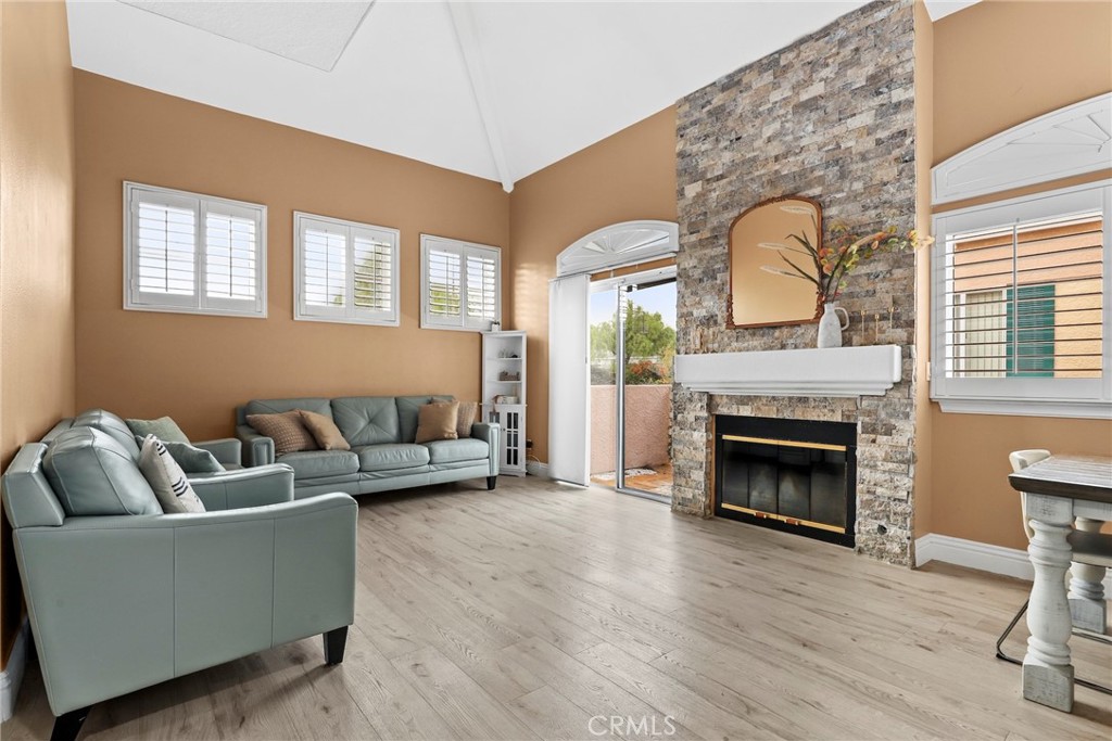 27000 Karns Court 2809