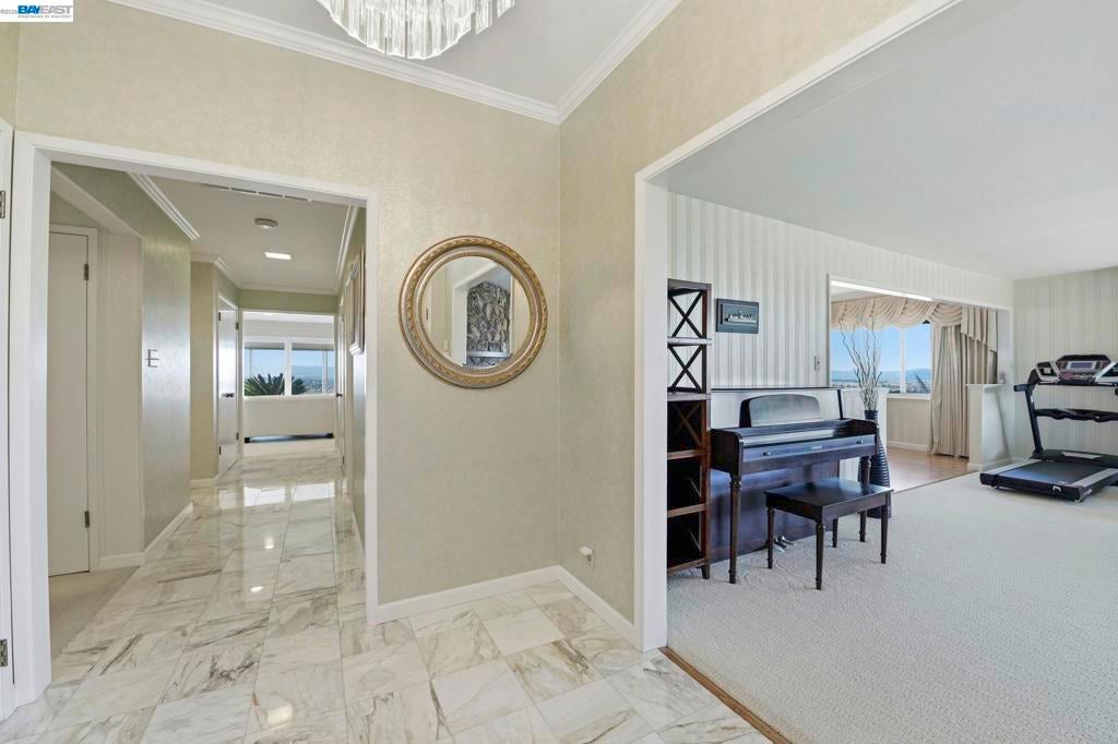 1961 Marineview Dr